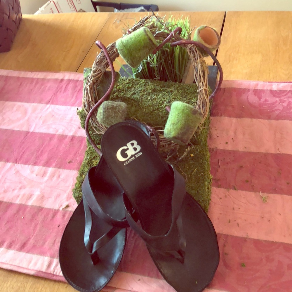 Gianni Bini wedge shoes